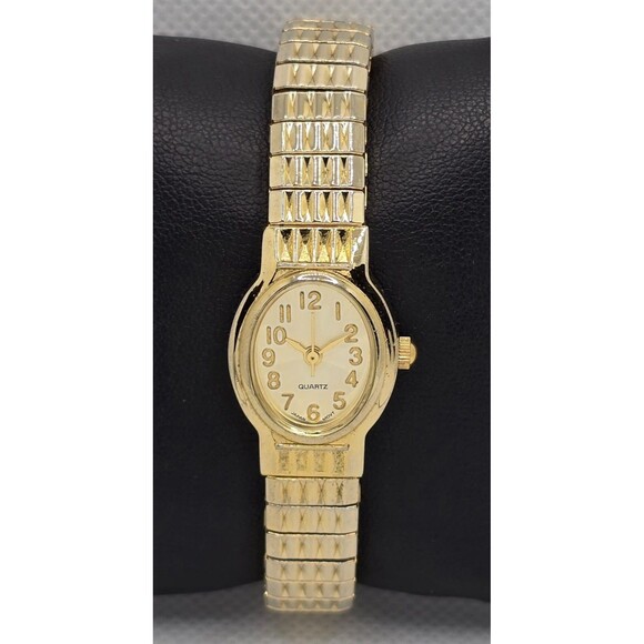 advance Accessories - Women's Advance Quartz Oval Gold Tone Dial Case Expansion Band Watch 04